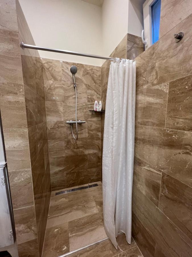 Kalitka Apartman Eger Ngoại thất bức ảnh